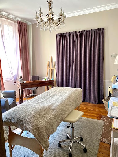 Kinésiologue Eva Souquières, Praticien de Médecine Alternative à Milly-la-Forêt