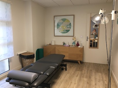 Camille HANNON Naturopathe à Elancourt Et Plaisir, Praticien de Médecine Alternative à Élancourt