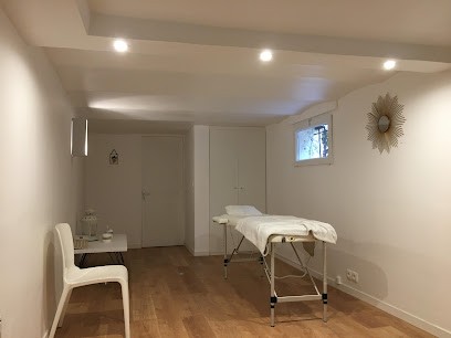 Helena Van Malsaeke Magnétiseuse Coupeur De Feu Membre Du GNOMA, Praticien de Médecine Alternative à Saint-Cloud