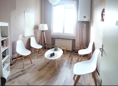 Nawel Hypnose, Hypnothérapeute à Villeurbanne