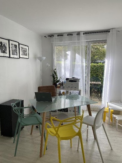 Sandra Sevaux - Sophrologue - Ressource En Vous, Praticien de Médecine Alternative à Massy