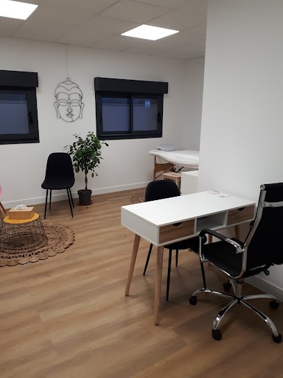 Être Soi - Sandrine Chabrol Sophrologue, Praticien de Médecine Alternative à Peschadoires