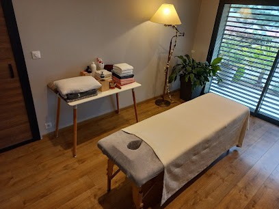 Marie-Françoise Charpin - Sophrologue, Yogathérapeute, massages. Spécialisation cancers et maladies chroniques., Praticien de Médecine Alternative à Vaugneray