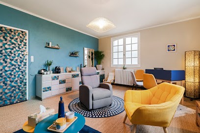 Cindy Meziani - Hypnothérapeute, Thérapeute, Psycho-praticienne, Praticienne EMDR Et EFT Clinique, Hypnothérapeute à Bouguenais