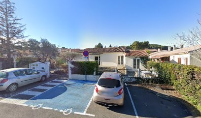 Justine Lainé, Praticien de Médecine Alternative à Velaux