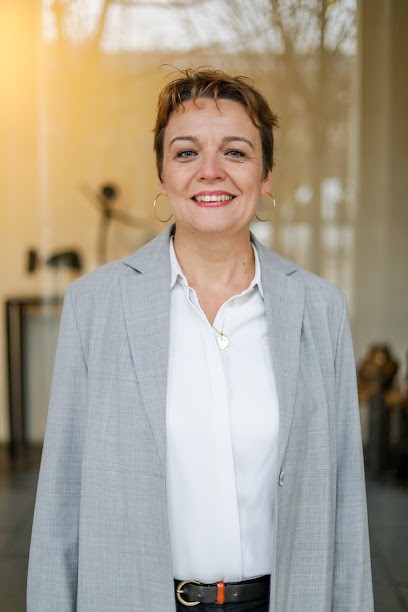 Caroline PAUTY-MARIA, Sophrologue, Praticien de Médecine Alternative à Issy-les-Moulineaux