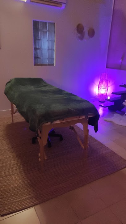Véronique Fougerit,Magnétiseuse-Énergéticienne- Massages Bien-être-Reiki-Accès Bars, Praticien de Médecine Alternative à Saint-Jory