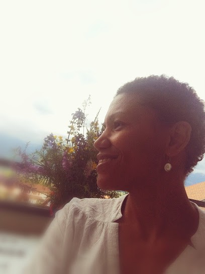 PAQUIOT Chantal, Lecture médiumnique, Sophrologue certifiée et communication PNL, conseil en fleurs de Bach, Praticien de Médecine Alternative à Grenoble