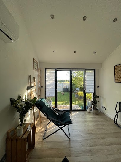 Delphine Le Gall Sophrologue Hypnothérapeute EMDR, Praticien de Médecine Alternative à Verrières-en-Anjou