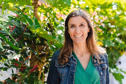 Aurore Thevenet. Coach, Sophrologue, Praticienne Reiki, Praticien de Médecine Alternative à Cluses