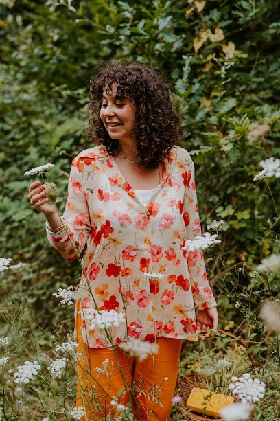 Sarah Guillou . Naturopathie & Plantes Sauvages, Praticien de Médecine Alternative à Eysines