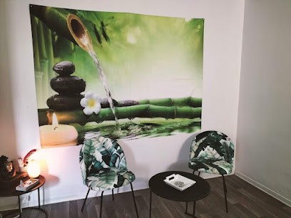 L'Ora d'aurore magnétiseuse, Praticien de Médecine Alternative à Mont