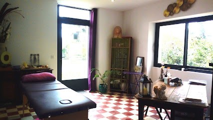 Ruvira Sandrine, Praticien de Médecine Alternative à Meilhan