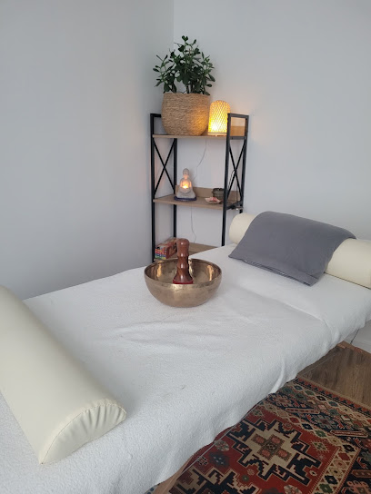 Emmanuelle Renaut : Praticienne Reiki Certifiée, Praticien De Médecine Alternative à Libourne