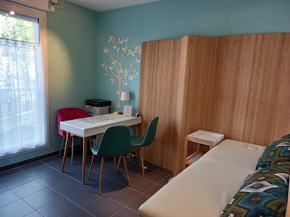 Emmanuelle LERBRET, Praticien de Médecine Alternative à Nanterre