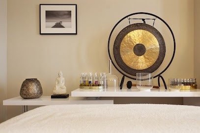 Bastien Esteban Masseur Energéticien, Praticien de Médecine Alternative à Paris 03