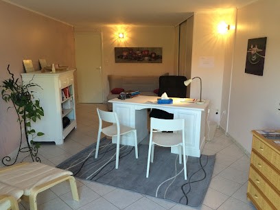 Hypnose Rhône 69 - Natacha Bourcet, Hypnothérapeute à Saint-Genis-Laval