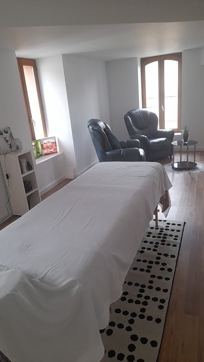 Naturopathe Sophrologue Et Masseuse, Praticien de Médecine Alternative à Grenade