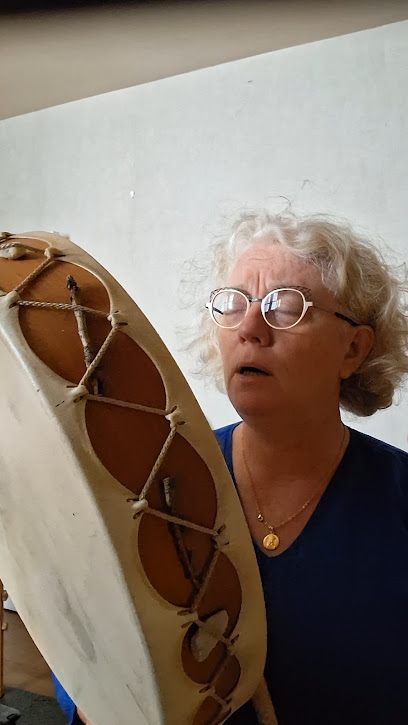 Anne-Gabrielle Froger Thérapeute Énergétique, Magnétique Et Chamanique Praticien De Médecine Alternative à Hédé-Bazouges