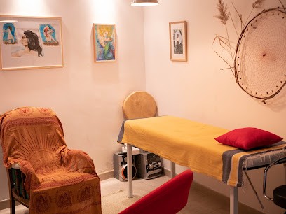 Zoé Imbert Soins Holistiques, Praticien de Médecine Alternative à Sainte-Cécile-les-Vignes