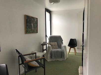 Geneviève DELEPORTE, Praticien de Médecine Alternative à Saint-Sébastien-sur-Loire