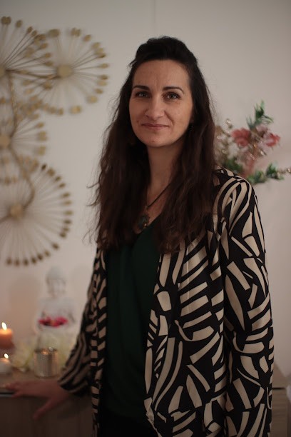 Cécile Carballo - Accompagnements & Soins énergétiques, Réflexologue à Sainte-Anne-sur-Gervonde