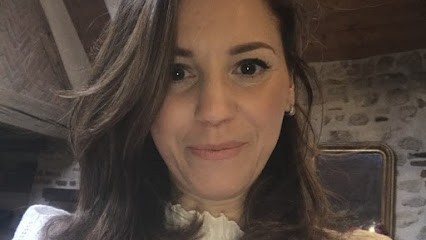 Samia EMINIC - REFLEXOLOGUE ET PRATICIENNE EN MASSAGE BIEN-ETRE A ORLEANS, Réflexologue à Orléans