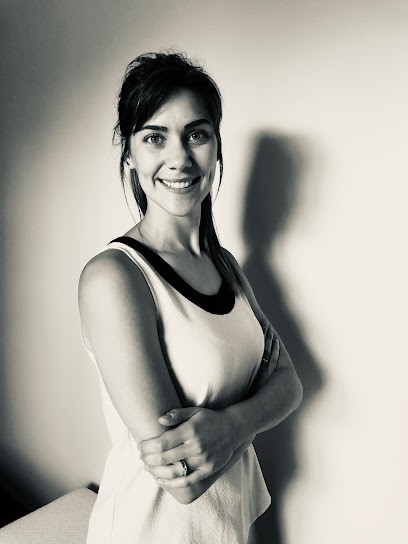 Melissa Gaset Sophrologue/Réflexologue - Spécialisée En Troubles Digestifs Et Chroniques, Praticien de Médecine Alternative à Rouffiac-Tolosan