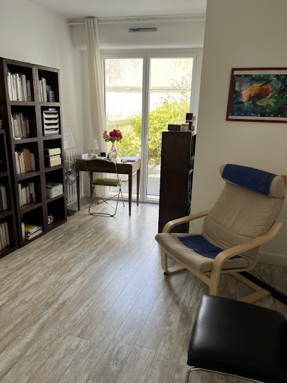 Marie-Hélène MARCEAU - Sophrologue - Psychopraticienne- Psychothérapie- Thérapie Cognitive Et Comportementale, Praticien de Médecine Alternative aux Lilas