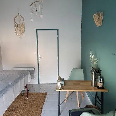 Laurine RATTE Fasciathérapeute, Praticien de Médecine Alternative à Mercus-Garrabet