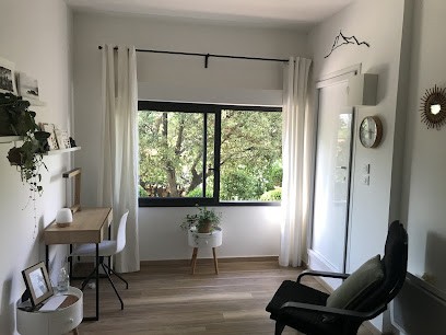 Sophrologue Sylvestre Véronique, Praticien de Médecine Alternative à Châteauneuf-le-Rouge