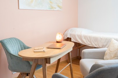 Mélody Nay - Hypnose - Thérapies brèves et constellations systémiques et familiales, Hypnothérapeute à Magny-le-Hongre