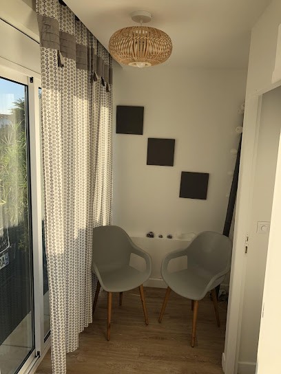 Bonillo Monica, Praticien de Médecine Alternative à Soustons