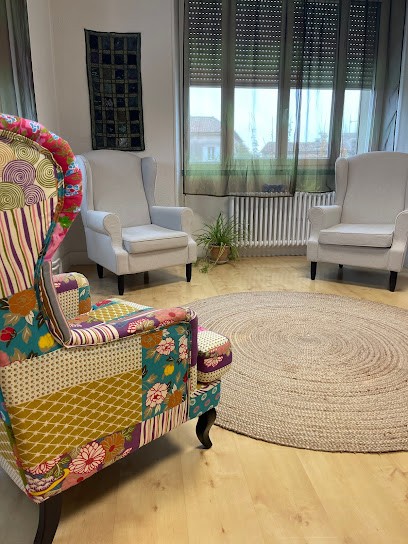 HYPNOSE & THÉRAPIES BRÈVES Aubenas - Clémentine Cortes, Hypnothérapeute à Aubenas