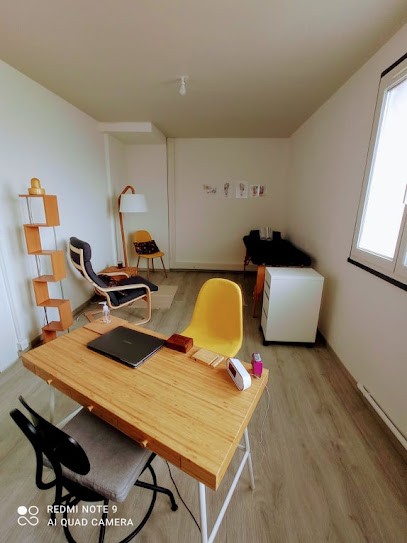 Gaëlle Fouquez, Praticien de Médecine Alternative à Meyzieu