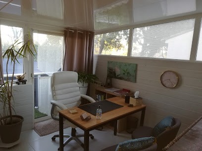 Nadine Cremades Naturopathe, Praticien de Médecine Alternative à Saint-Maximin-la-Sainte-Baume