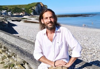 Nicolas Calais Magnétiseur/ Accompagnement Bien-être/ Thérapeute, Praticien de Médecine Alternative à Cany-Barville