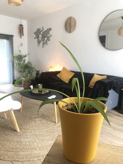 Caroline Bordas - Espace GOODMOON - Hypnose Sajece & Reiki Usui, Praticien de Médecine Alternative à Vaux d'Amognes