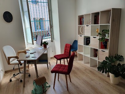 Julie REBOUL étiopathe Limours, Praticien de Médecine Alternative à Limours