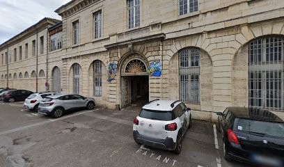 Faiza Benchernine, Praticien de Médecine Alternative à Besançon