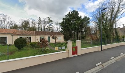 hyp n O s m o s e, Hypnothérapeute à Neuville-de-Poitou