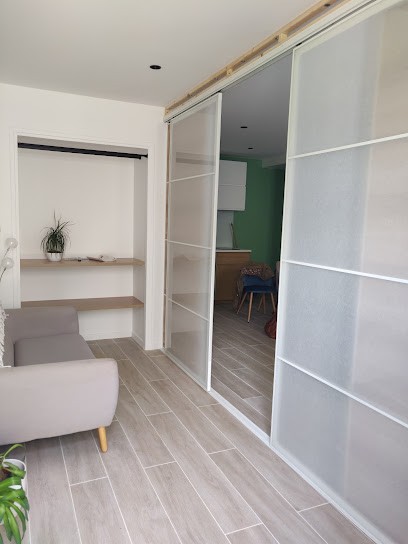 Coralie Breton Sophrologue RNCP, Praticien de Médecine Alternative à L'Isle-Jourdain