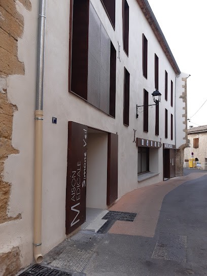 Bucchini Cécile, Praticien de Médecine Alternative à Grans