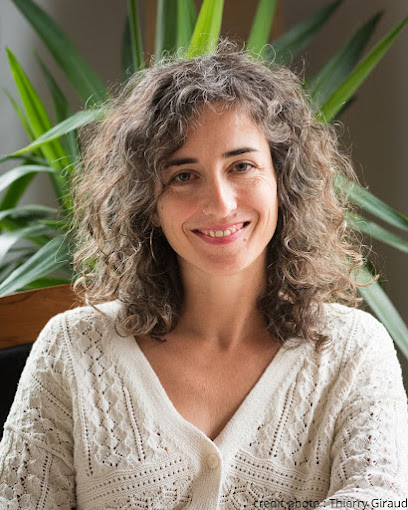 Cyrielle Giraud - Analyse Transgénérationnelle, Praticien De Médecine Alternative à Bédée