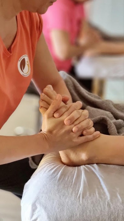 Sandy Zen Solutions - Lacroix Sandrine Ei - Shiatsu - Reflexology Well Être - Do In, Réflexologue à Martigues