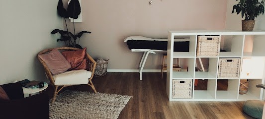 Julie STEPHAN Magnétisme, Thérapie énergétique, Méditation, Gestion Du Stress, Praticien de Médecine Alternative à Granville