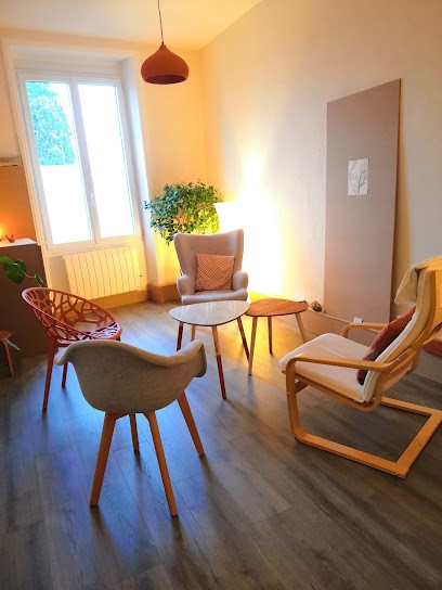 beatrice MACABEO  En présence à Soi , Hypnothérapeute à Saint-Clair-de-la-Tour