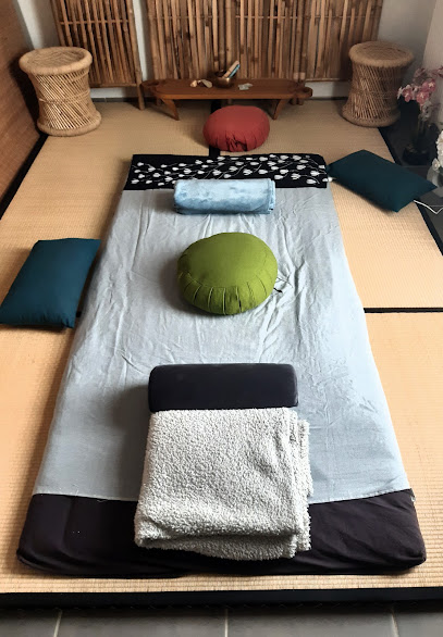 Le Cercle Zen Shiatsu-Chi Nei Tsang- Toulouse-Florence Zulian (Ei), Praticien De Médecine Alternative à Toulouse
