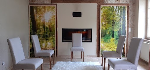 Laure BOYER, sophrologie caycédienne et ludique et méditation de pleine conscience, Praticien de Médecine Alternative à Saint-Nazaire-de-Valentane