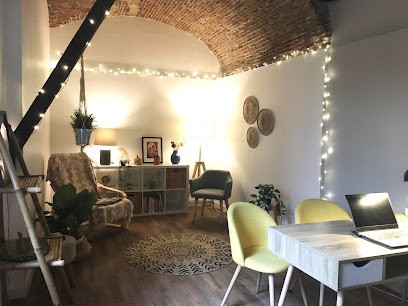 Laura BONNEFOND - Sophrologue, Praticien de Médecine Alternative à Vienne